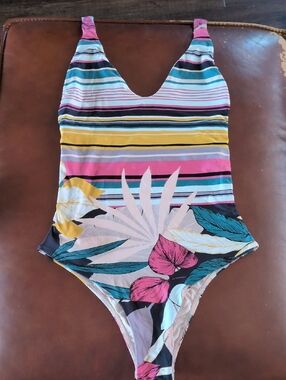 TOUCHE Tropical One-Piece Swimsuit Size S/M